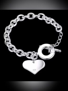 Luxury Boutique Sterling Silver Heart Toggle Charm Bracelet - Silver
